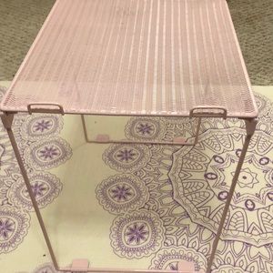 Folding locker shelf